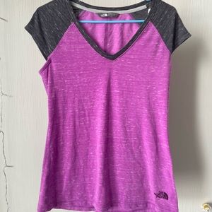 The North Face spoty short sleeve tee